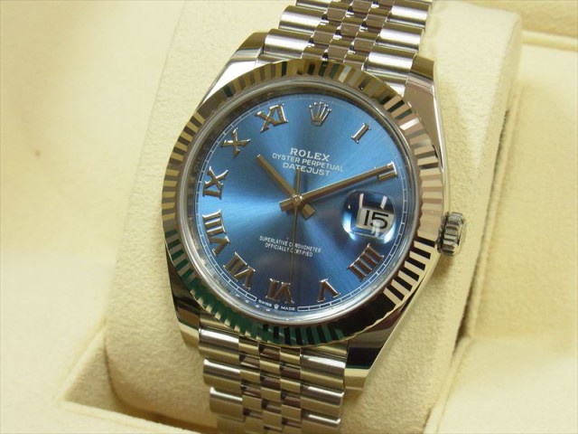 RO8132492_R
